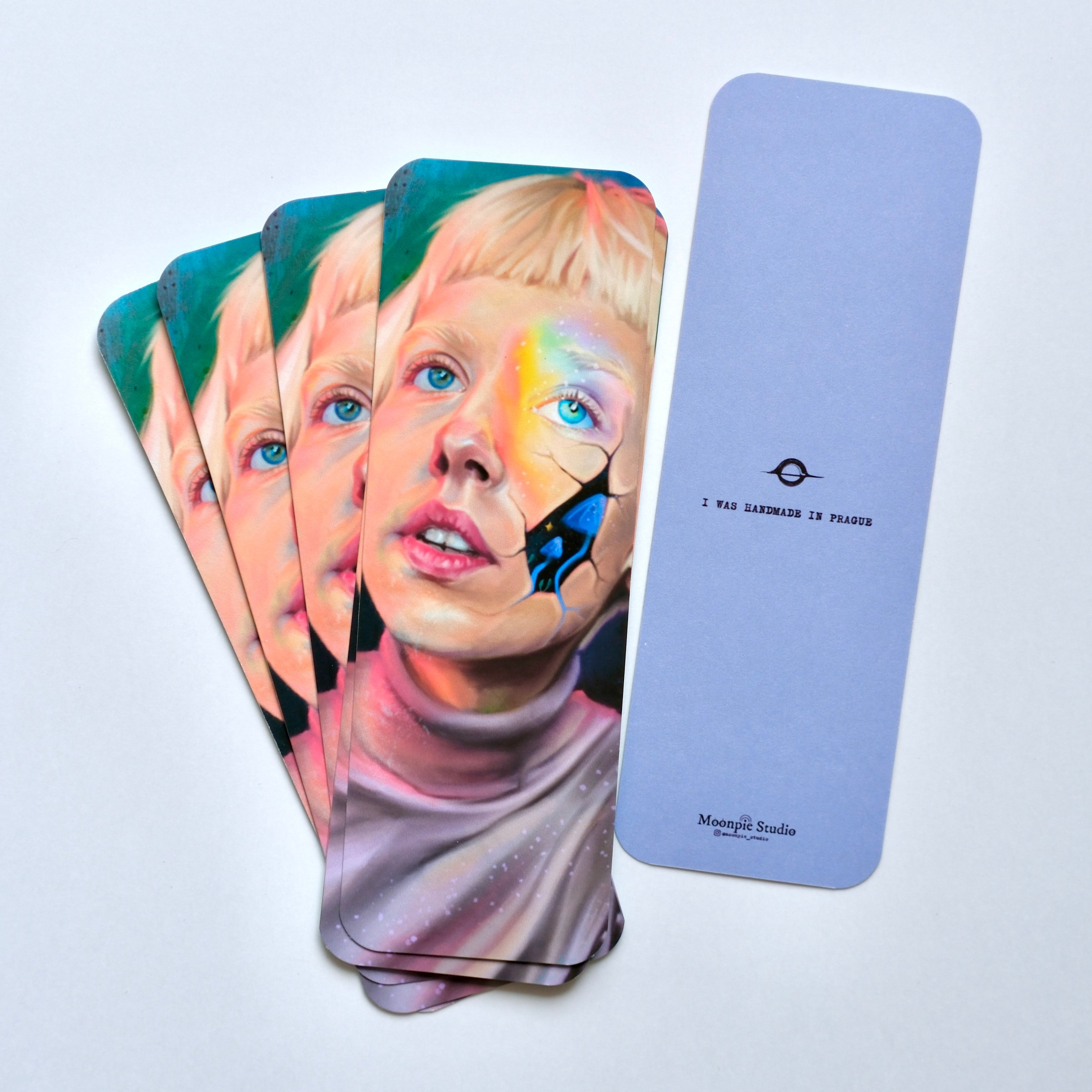 Bookmark - Cracked